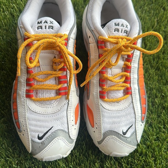 Nike Air Max Tailwind 4 white university Sneakers Shoes Women’s Size 7 - Picture 8 of 8
